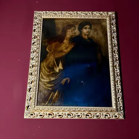 Classic Story In Old I Apartment