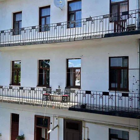 Classic Story In Old I Apartament *