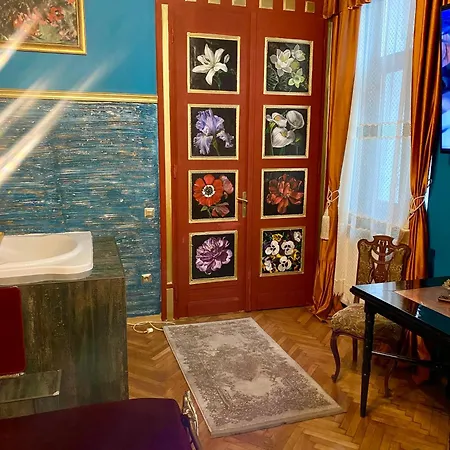 Classic Story In Old I Κλουζ-Ναπόκα