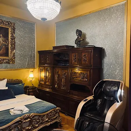 Apartment Classic Story In Old I