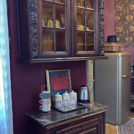Apartment Classic Story In Old I