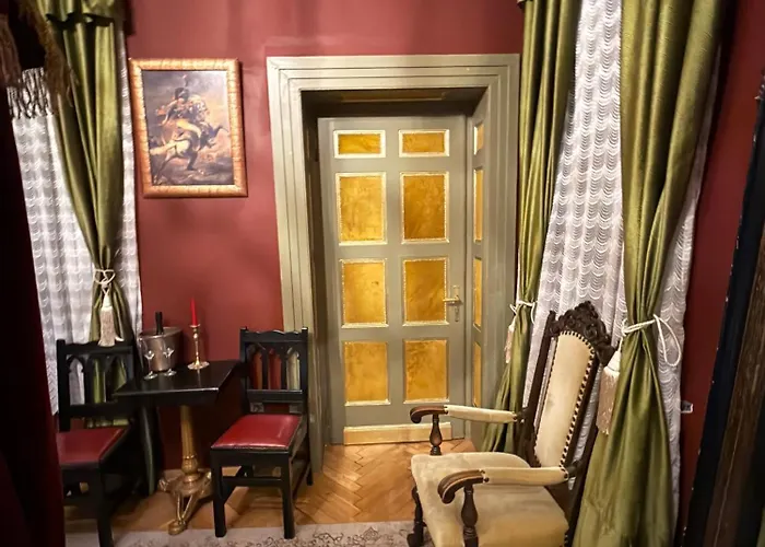 Апартаменти Classic Story In Old I *