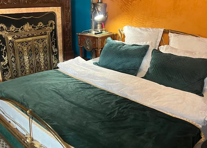 Classic Story In Old I Апартаменти